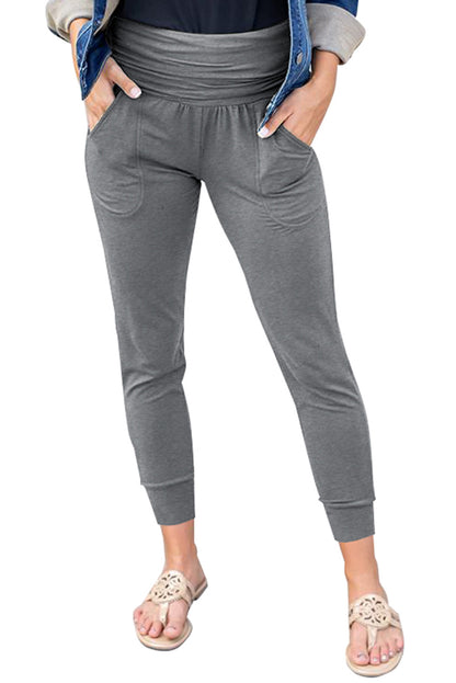 These Curvy Skinny Pants are a wardrobe *must-have* for a seriously chic look. The draped high-waist design is one-of-a-kind and super chic. The side pockets make it easy to tote your must-haves and the skin-friendly breathable fabric keeps you comfy. Wear 'em with a tee, blouse, or vest for a totally *on-trend* look. 90% Polyester, 10% Elastane. Pssst, they come in Black, Green, or Gray!