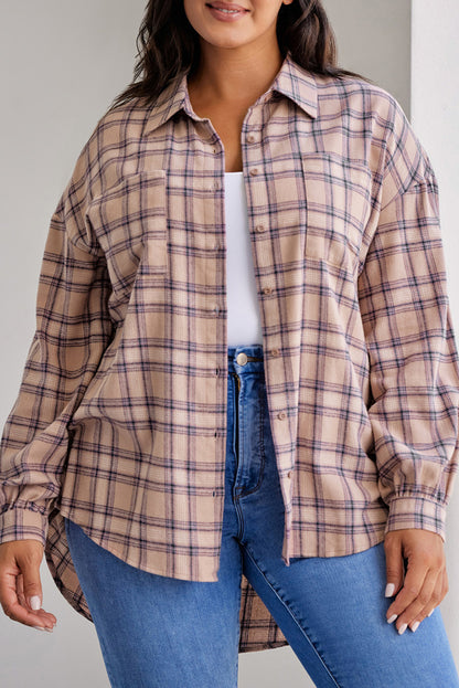 Camisa túnica oversize con botones y estampado de cuadros rosas