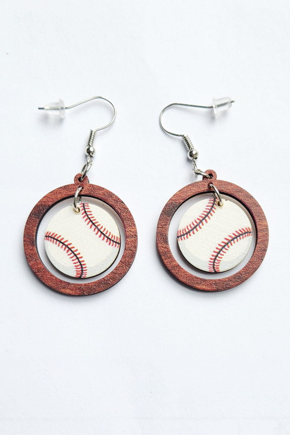 Pendientes colgantes redondos de madera con diseño de béisbol blanco 