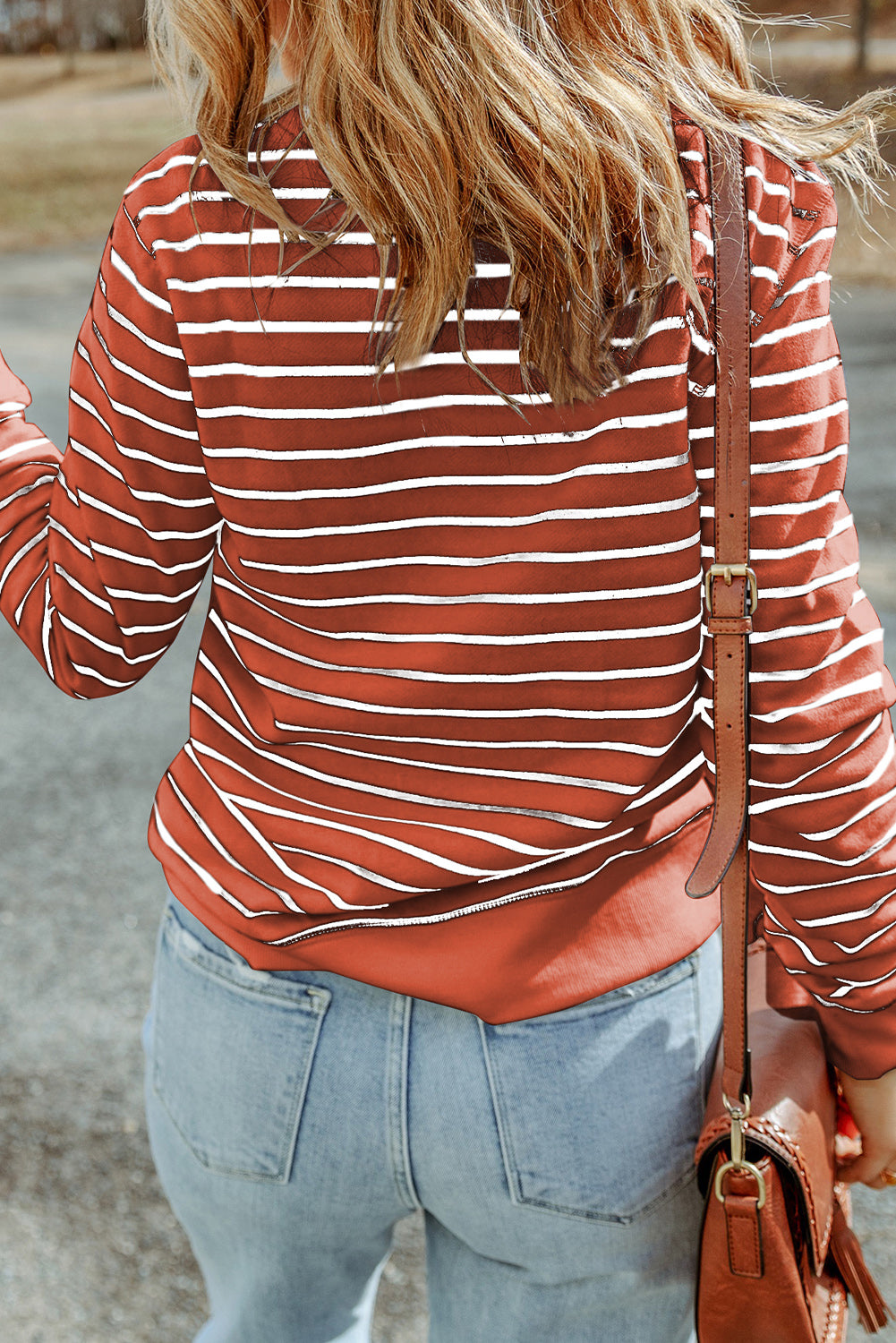 Blusa de manga larga con ribete acanalado y estampado de rayas rojas