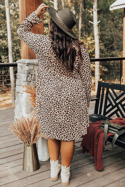 Vestido midi de manga larga con estampado de leopardo 