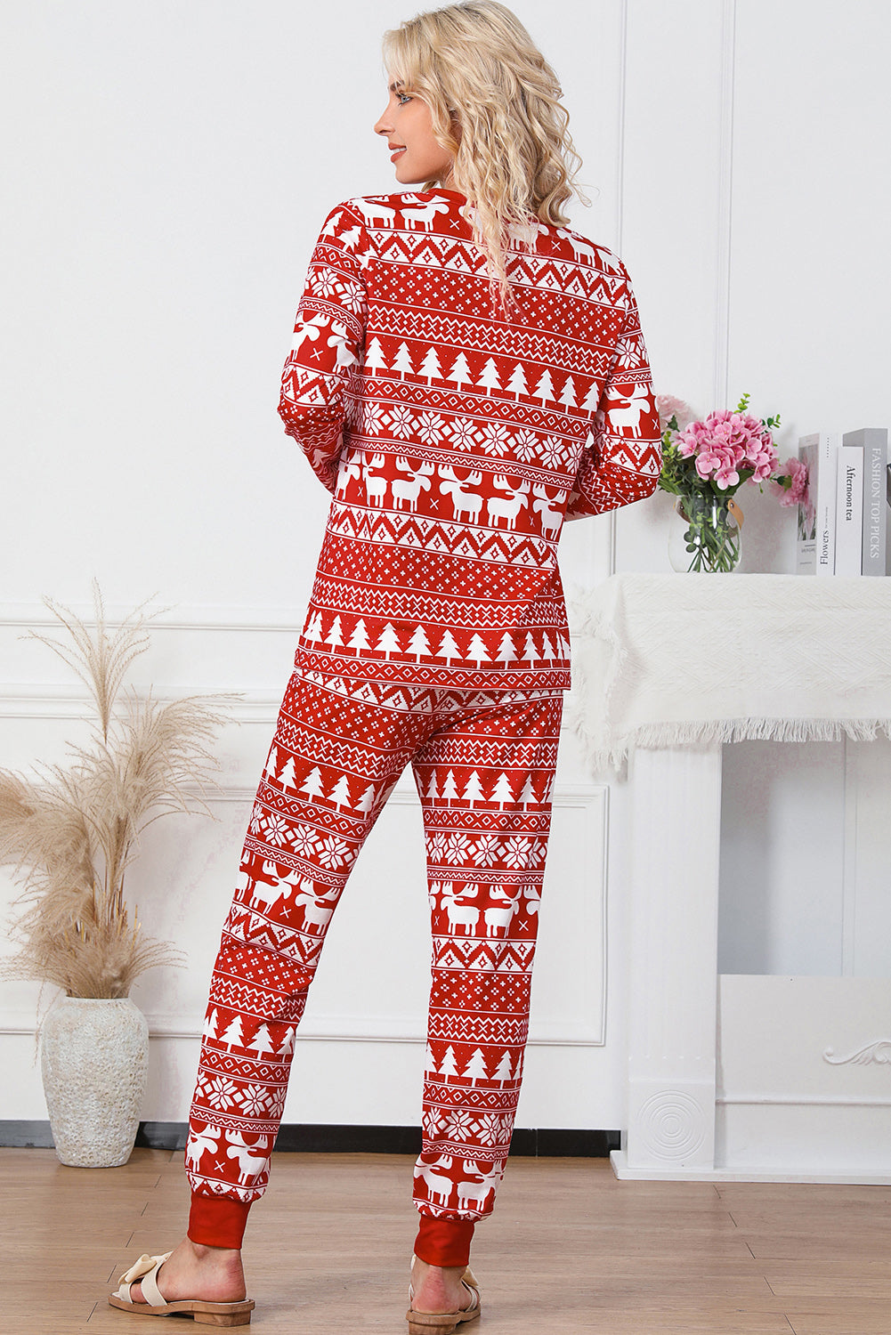 Conjunto de pijama y pantalón con diseño de reno y árbol de Navidad rojo