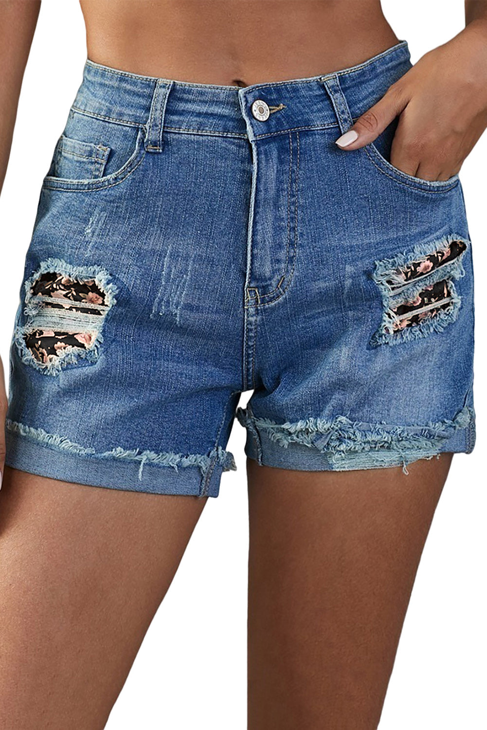 Shorts vaqueros con dobladillo enrollado y diseño de patchwork floral