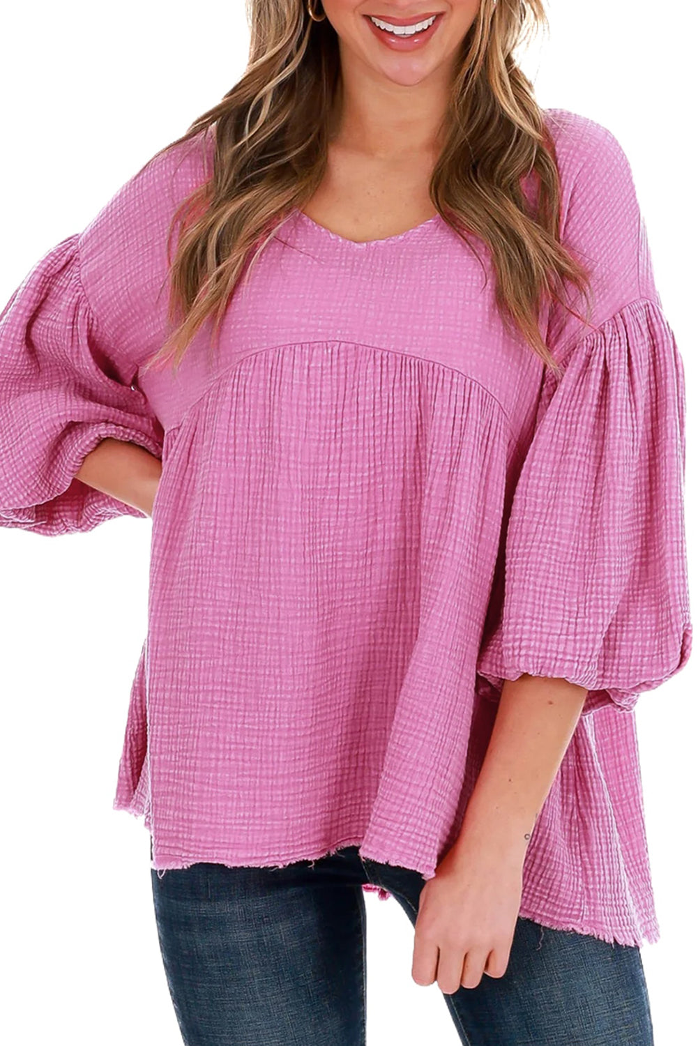 Blusa babydoll con dobladillo sin rematar y mangas abullonadas arrugadas de color rosa