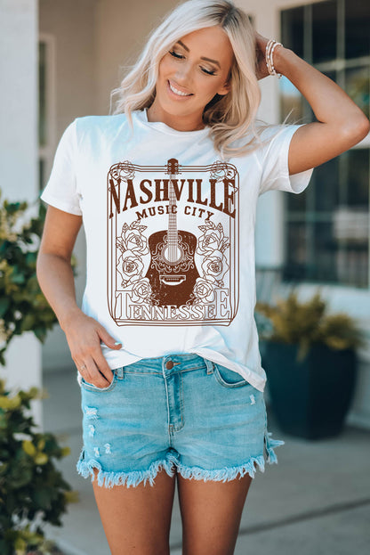 Camiseta blanca con cuello redondo y gráfico de NASHVILLE MUSIC CITY