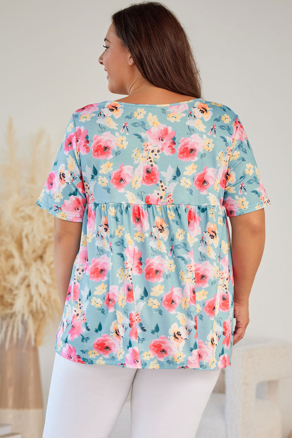 Rock this fabulous, figure-flattering top! This beauty with its round neck, short sleeves, and airy fabric has got vivid floral prints that'll have you lookin' stylish and sweet. Throw it on with your pants, jeans, or shorts for work, play, or any other occasion. 95% Polyester, 5% Elastane - the perfect combo!