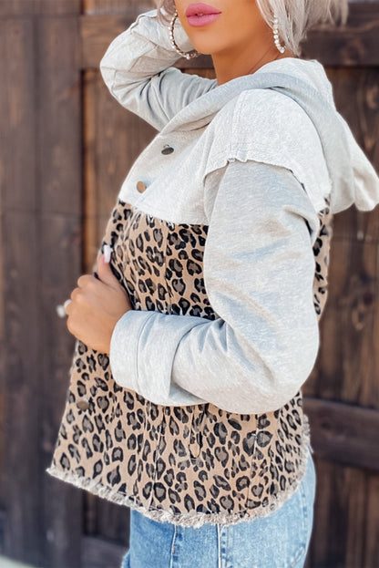 Chaqueta con capucha de felpa francesa de mezclilla con estampado de leopardo