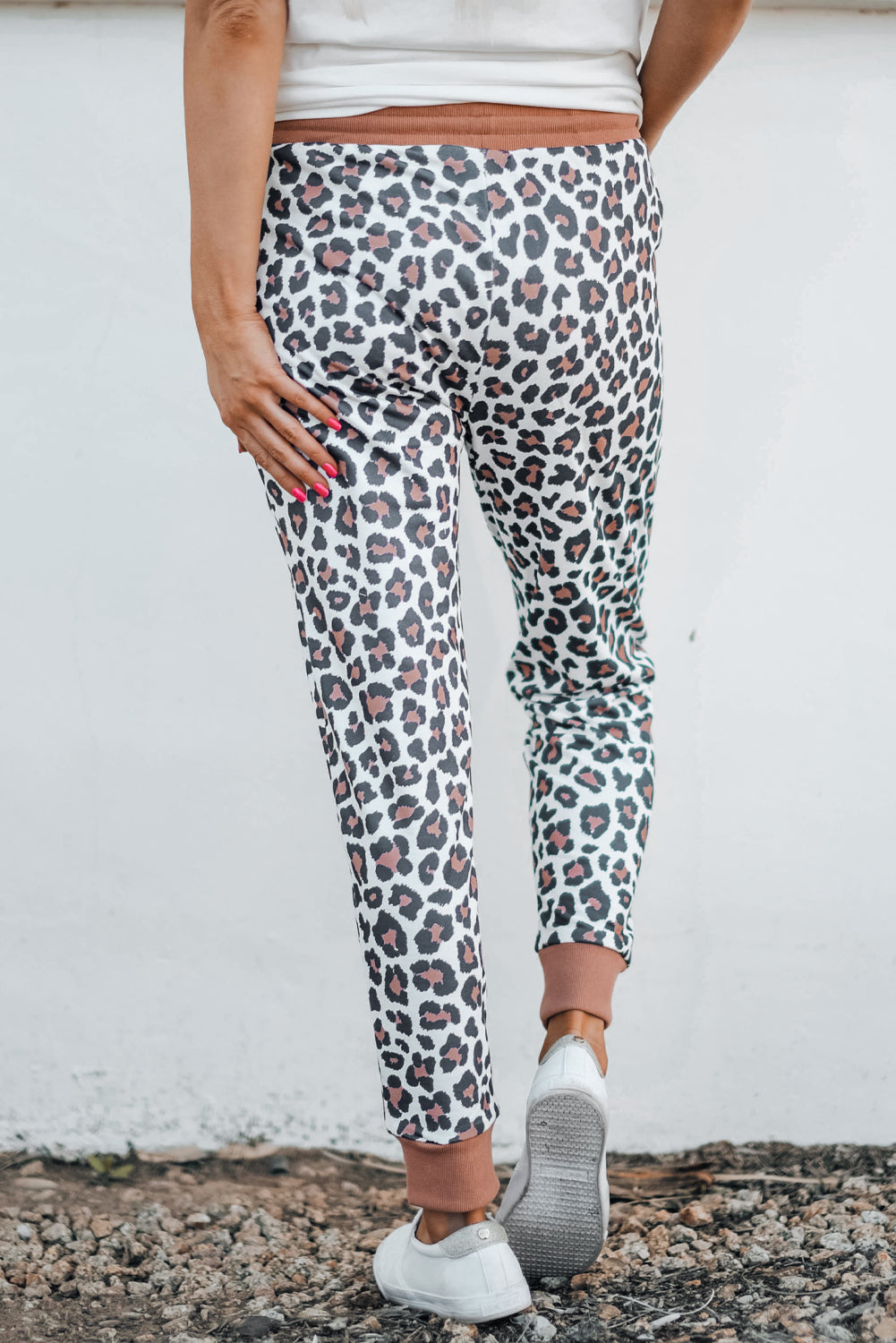 Pantalones deportivos de leopardo