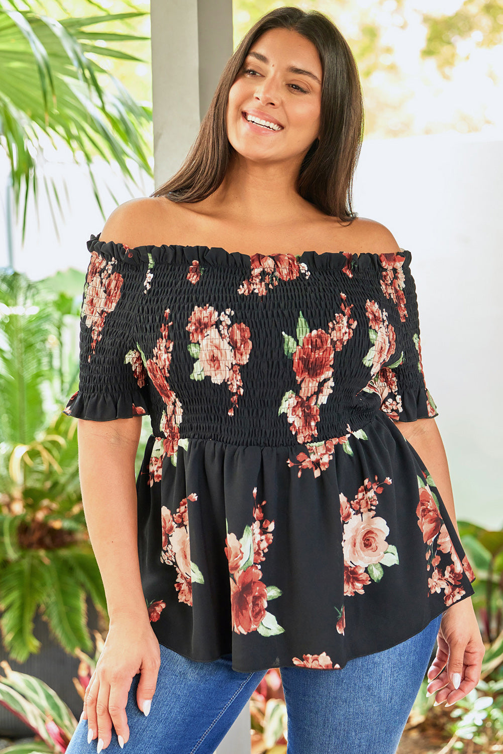 Blusa floral con hombros descubiertos