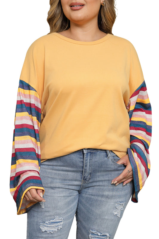 Blusa de talla grande con mangas acampanadas y rayas de sarape amarillo