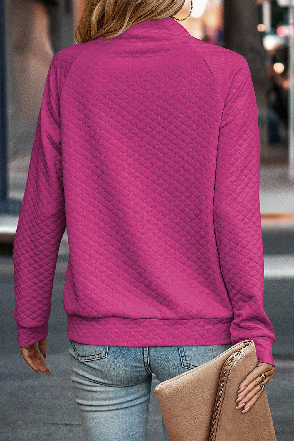 Sudadera con capucha acolchada y mangas abullonadas en color marrón liso 