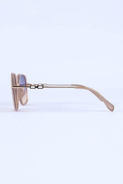 Glam, 'til you squint with these 100% ABS, pink-tinted UV-protecting square framed sunnies!