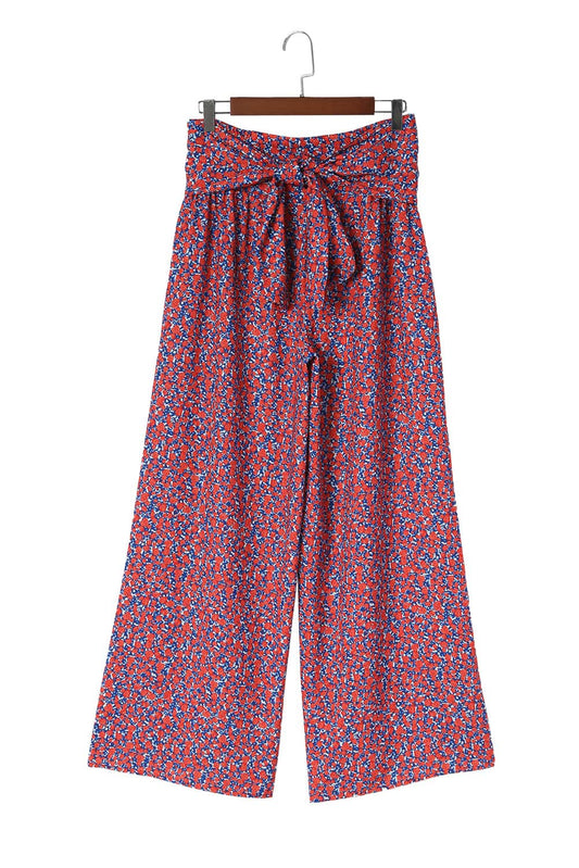 Pantalones anchos con estampado floral 