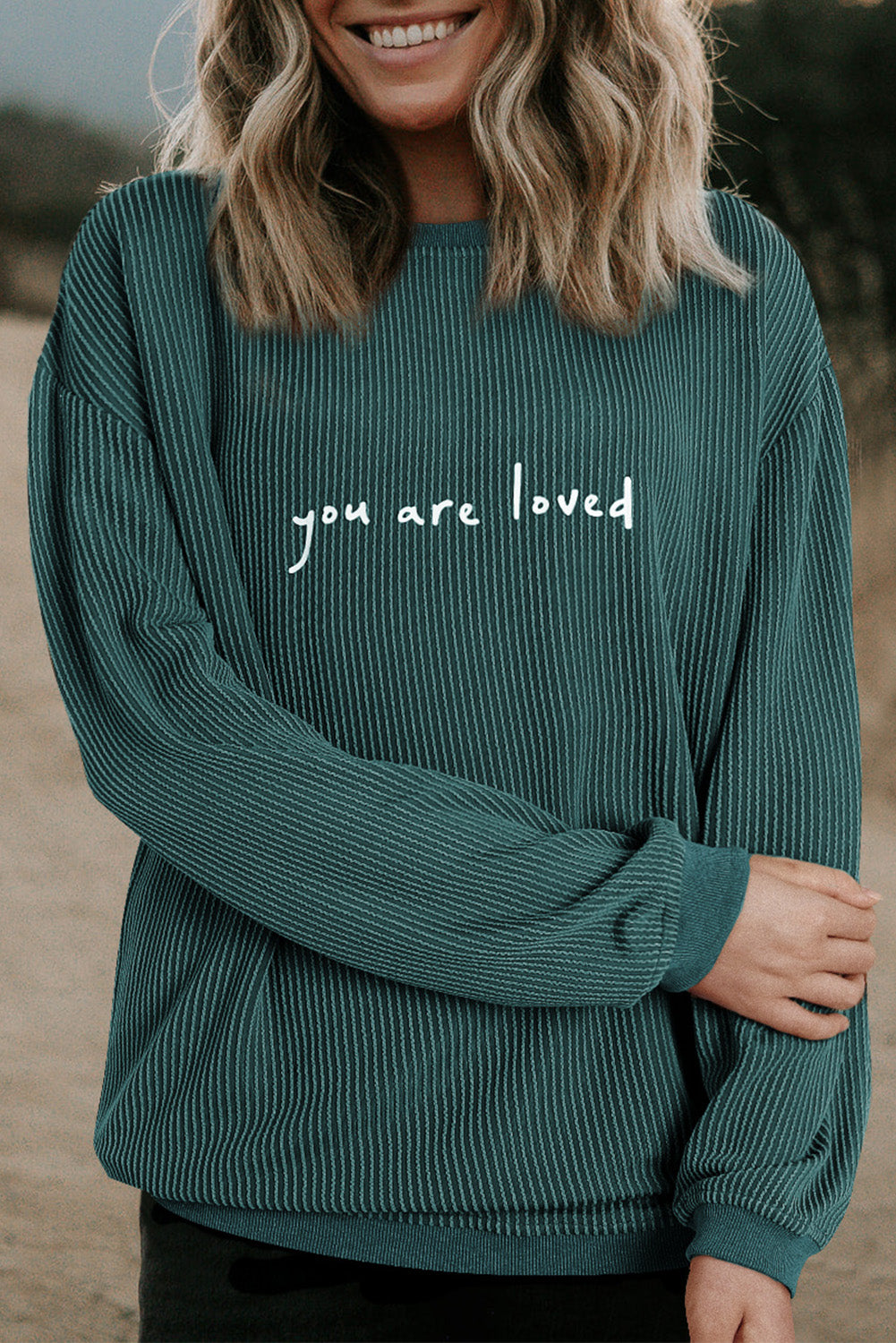 Sudadera de pana con estampado You Are Loved de color caqui