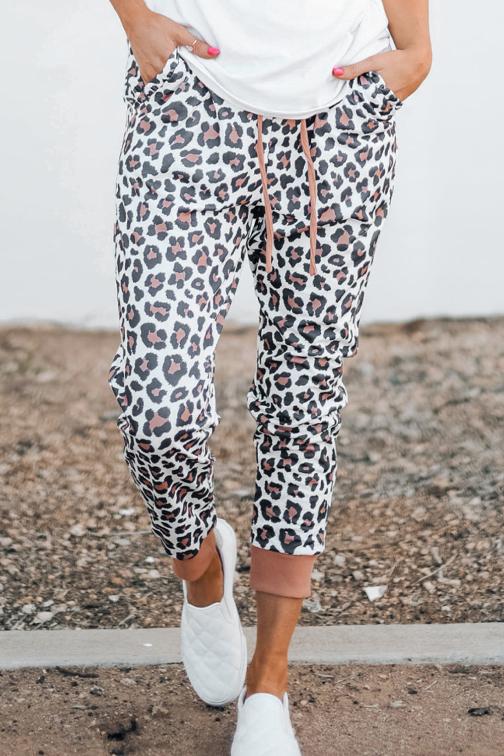 Pantalones deportivos de leopardo