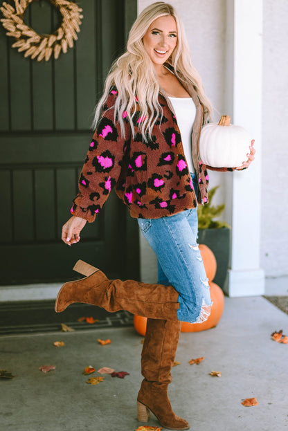 Chaqueta de peluche de sherpa con cuello alto y cremallera de leopardo