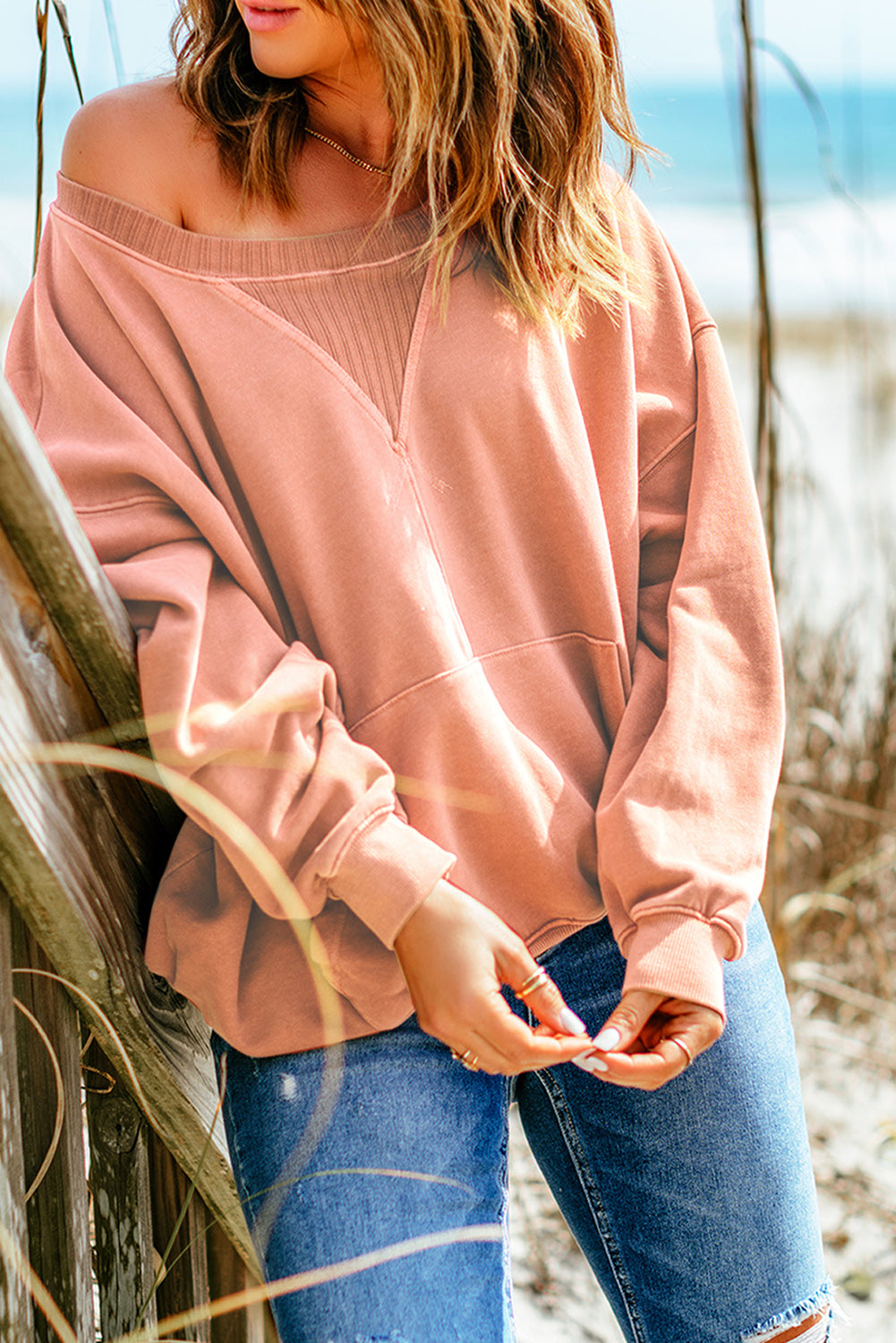 Sudadera con hombros caídos y bolsillo tipo canguro