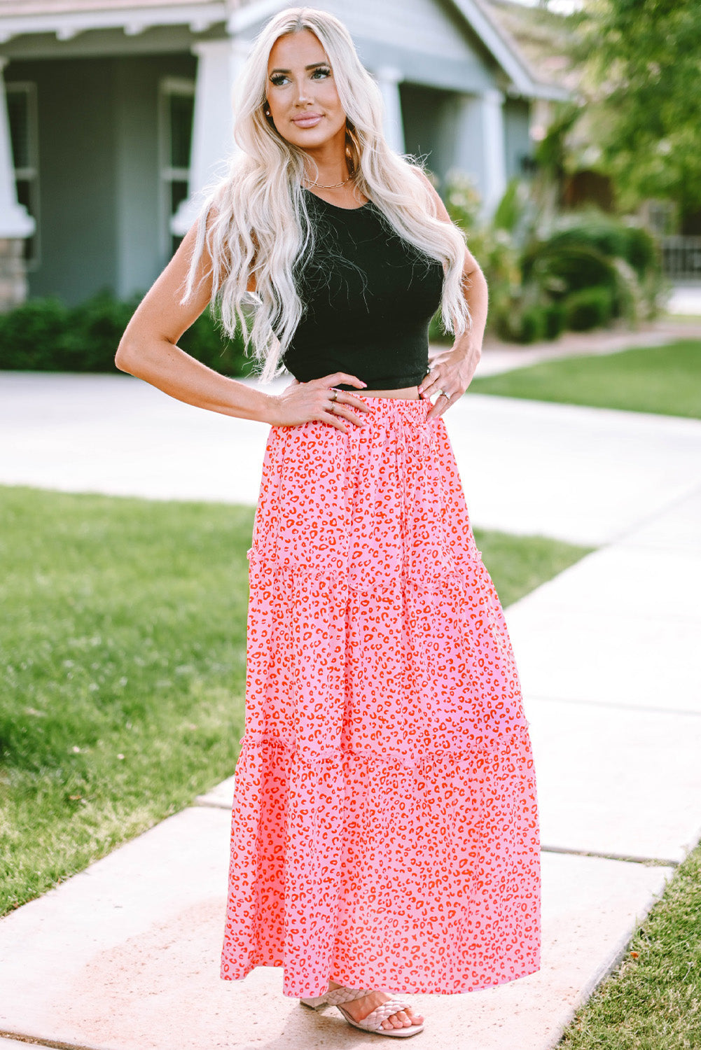 Vestido camisero con escote en V y estampado de leopardo en color rosa