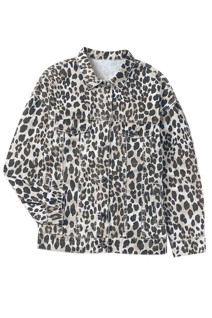 Chaqueta vaquera con botones y estampado de leopardo