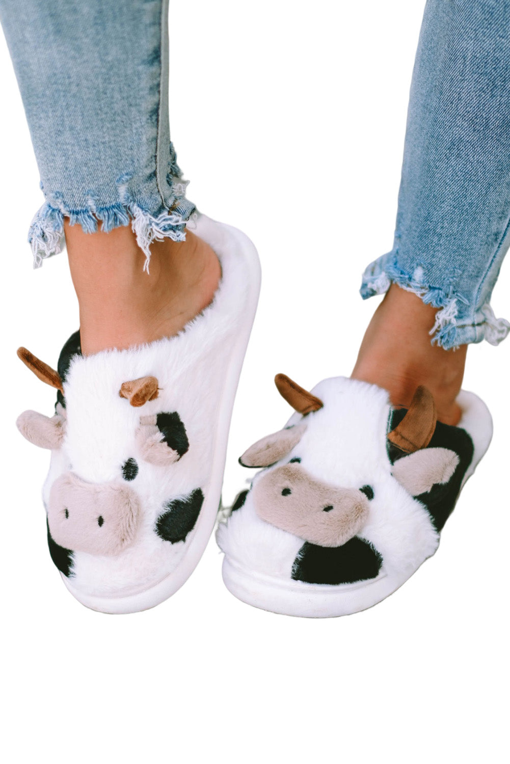 Pantuflas de punta abierta con estampado de vaca en color blanco brillante