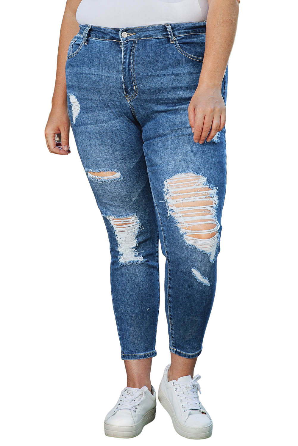 Curvy queens get a trendy look with these distressed and ripped skinnies! Crafted with durable materials, they'll last you through thick and thin! 70% Cotton, 28.5% Polyester, and 1.5% Elastane make 'em as comfy as they are stylish.