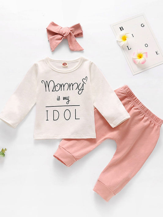 Little ones will look fabulous in this "Mommy is My Idol" Graphic Top and Joggers Set, which is available in baby and toddler sizes. Constructed from a soft blend of 95% cotton and 5% polyester, this set features long sleeves for a cozy fit.