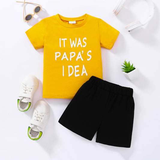 Conjunto de camiseta y pantalones cortos con estampado infantil "FUE IDEA DE PAPA"