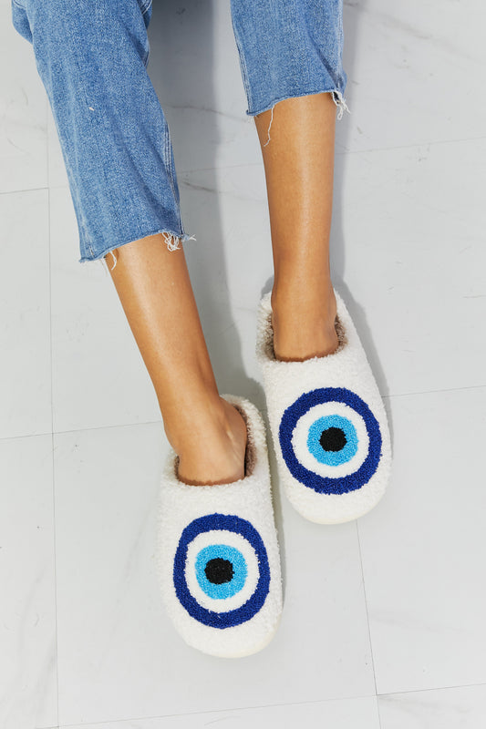 Pantuflas de felpa con forma de ojo de MMShoes