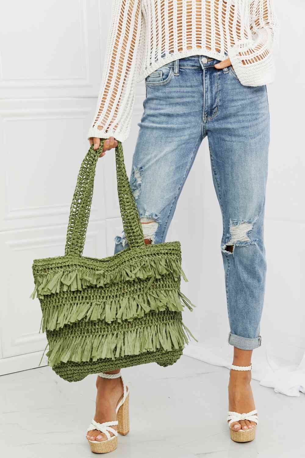 Bolso de mano de paja con flecos Fame The Last Straw