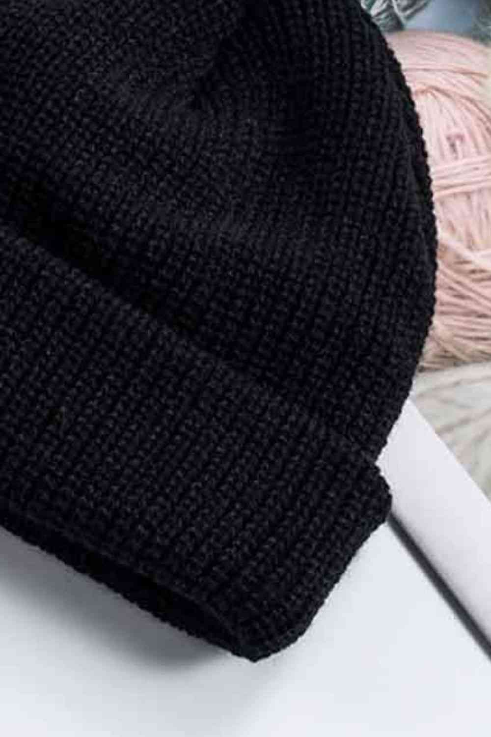 Gorro de punto acanalado con puños cómodos